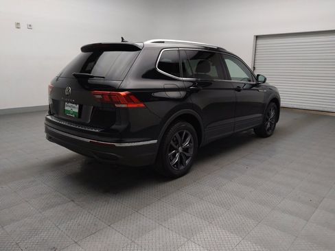 Used 2022 Volkswagen Tiguan SE image 9