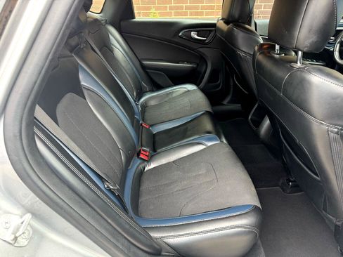 Used 2015 Chrysler 200 S image 13