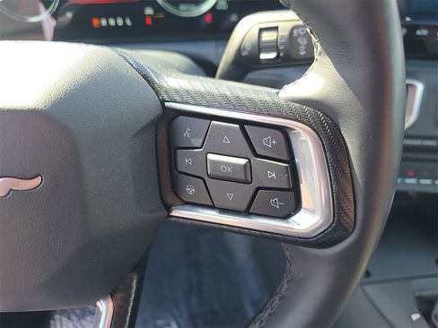 Used 2025 Ford Mustang Premium image 22