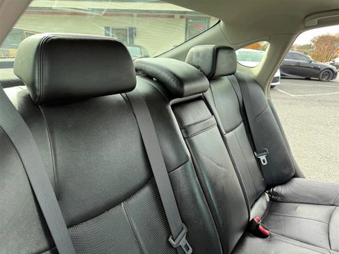 Used 2011 INFINITI M37 x w/ Premium Pkg image 23