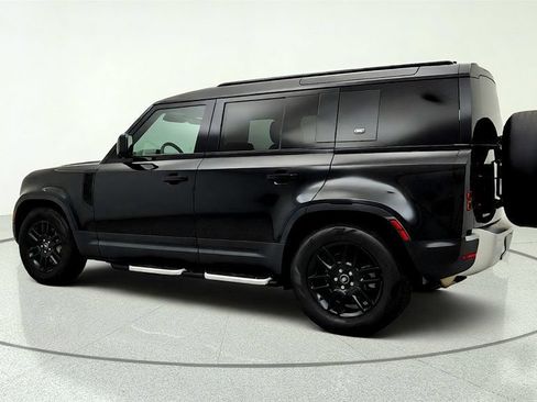Used 2024 Land Rover Defender 110 S AWD/4WD image 7