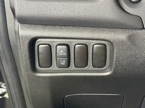 Used 2025 Mitsubishi Outlander Sport LE image 19