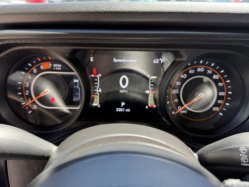 Used 2025 Jeep Wrangler Unlimited Sport AWD/4WD image 16