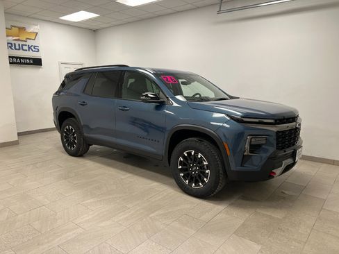 New 2026 Chevrolet Traverse Z71 w/ Enhanced Driving Package image 7