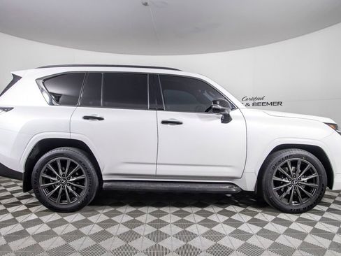 Used 2023 Lexus LX 600 4WD w/ Appearance Package image 15