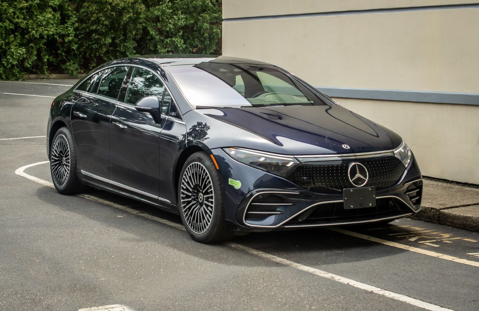 Used 2023 Mercedes-Benz EQS 580 4MATIC Sedan image 10