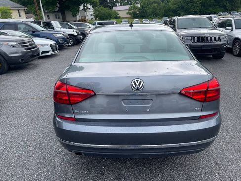 Used 2016 Volkswagen Passat 1.8T S FWD image 7