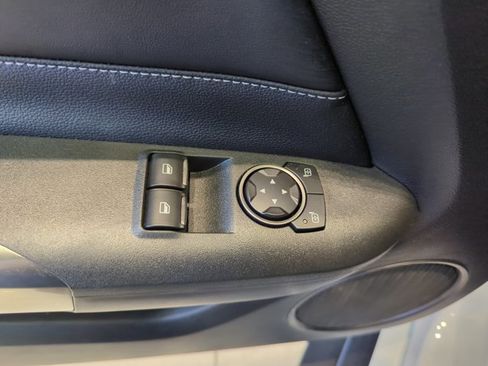 Used 2021 Ford Mustang Shelby GT500 w/ Technology Package RWD image 20