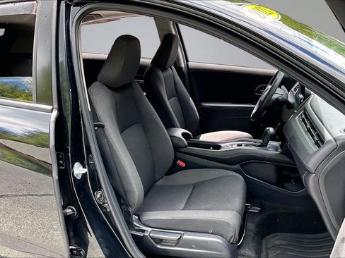 Used 2021 Honda HR-V EX image 7