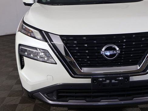 Used 2023 Nissan Rogue SL w/ SL Premium Package image 14