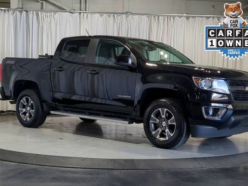 Used 2017 Chevrolet Colorado Z71 AWD/4WD image 2