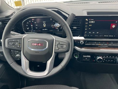 New 2026 GMC Sierra 1500 SLE w/ X31 Off-Road Package image 11