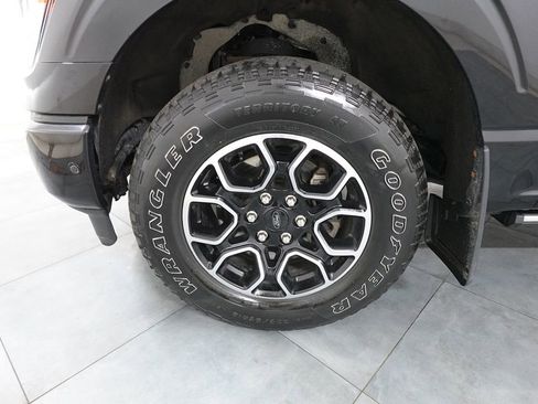 Used 2021 Ford F150 Lariat w/ Equipment Group 502A High image 28