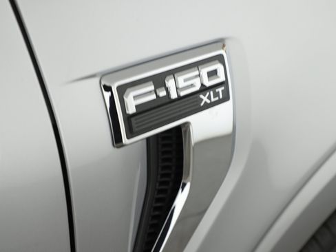 Used 2021 Ford F150 XLT w/ Equipment Group 302A High image 15