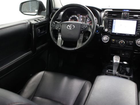 Used 2023 Toyota 4Runner TRD Off-Road Premium w/ Moonroof Package AWD/4WD image 33
