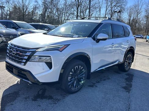 New 2026 Nissan Rogue Platinum w/ Tech Package AWD/4WD image 3