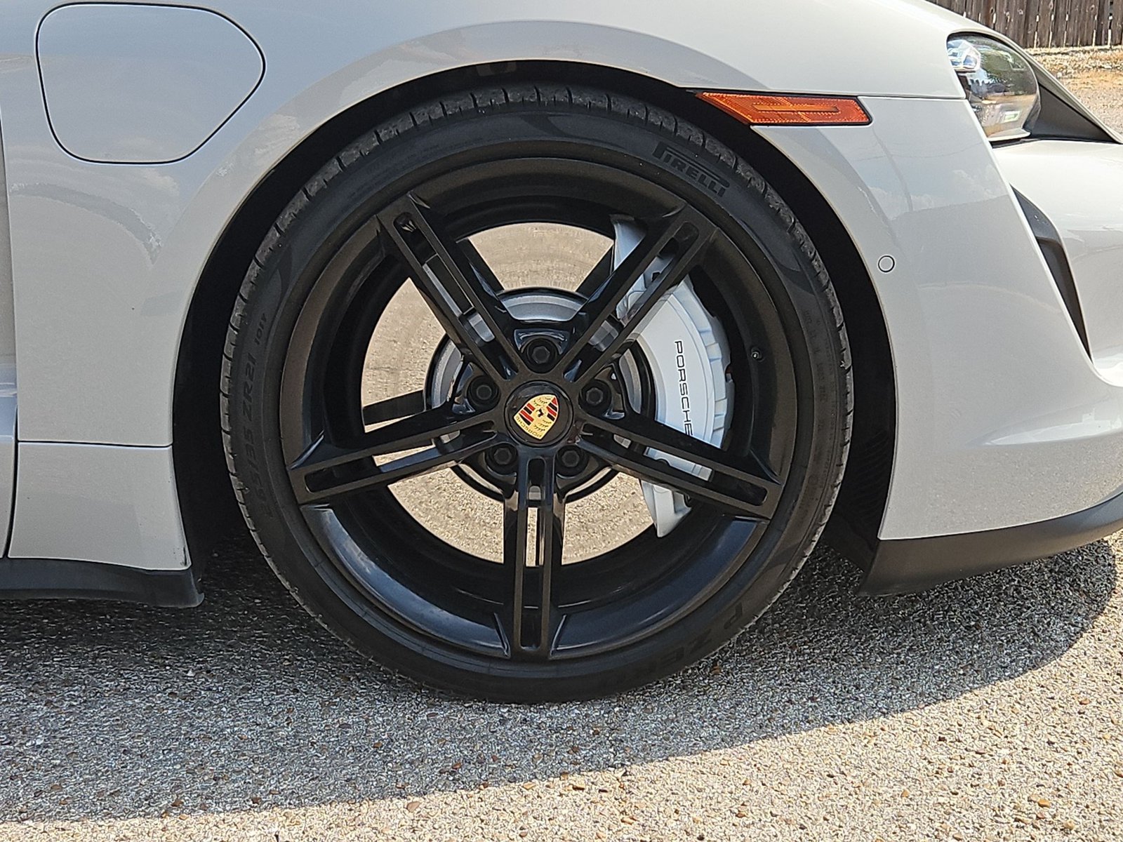 Used 2022 Porsche Taycan 4S AWD/4WD image 24