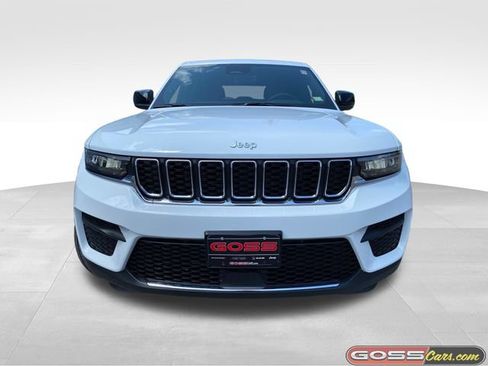 New 2026 Jeep Grand Cherokee Laredo X AWD/4WD image 2