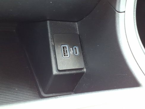 Certified 2024 Ford Edge SEL AWD/4WD image 17