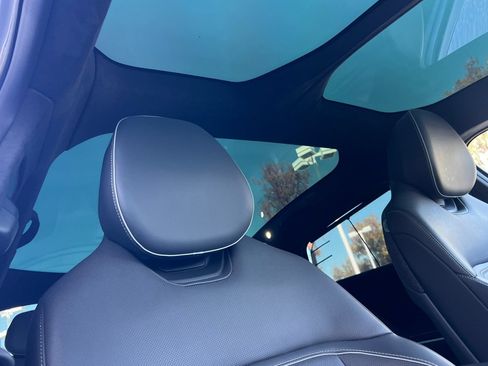 Used 2025 Lucid Air Touring AWD/4WD image 20