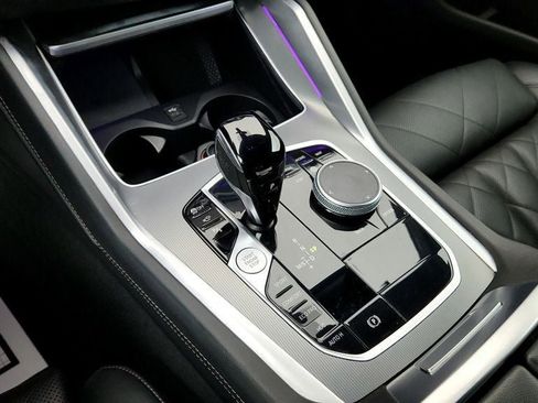 Used 2023 BMW X6 xDrive40i w/ M Sport Package image 17