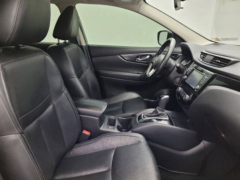 Used 2017 Nissan Rogue Sport SL image 21