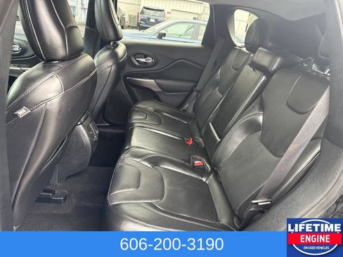 Used 2020 Jeep Cherokee Limited AWD/4WD image 15