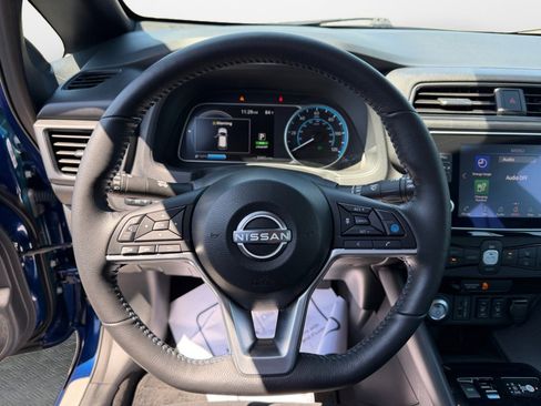 Used 2025 Nissan Leaf SV Plus FWD image 13