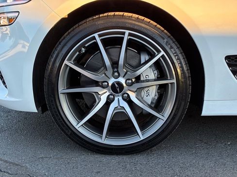 Used 2025 Genesis G70 2.5T image 47