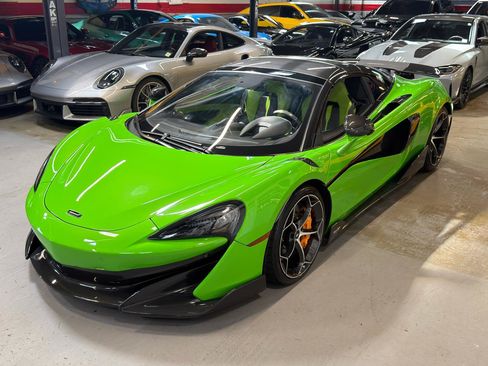 Used 2020 McLaren 600LT Spider RWD image 43