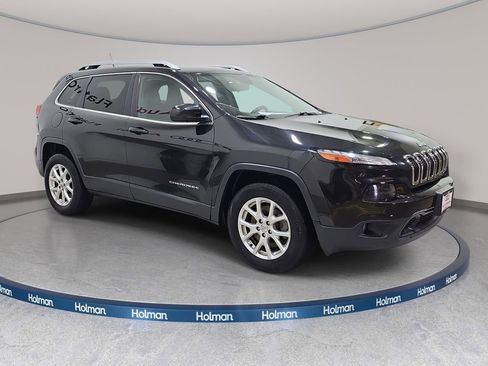 Used 2015 Jeep Cherokee Latitude image 5