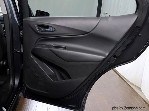 Used 2019 Chevrolet Equinox LT FWD image 31