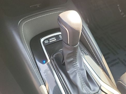 Certified 2025 Toyota Corolla SE w/ SE Package FWD image 29
