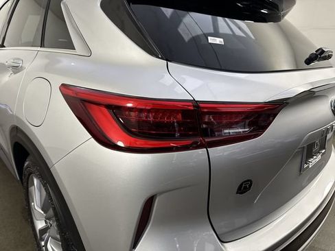 Used 2021 INFINITI QX50 Luxe FWD image 30
