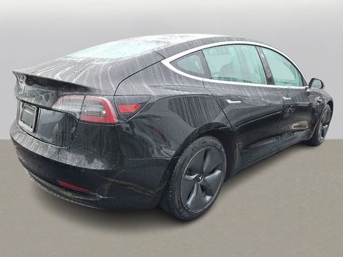 Used 2020 Tesla Model 3 Standard Range Plus image 4