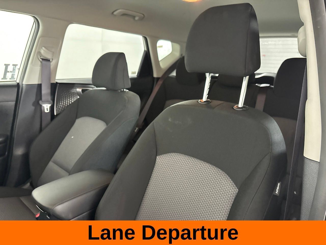 Used 2025 Kia Soul LX w/ LX Technology Package FWD image 10