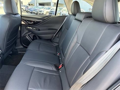 Used 2025 Subaru Outback Limited image 16