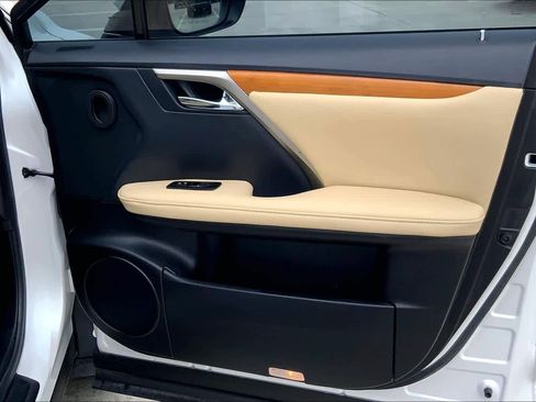 Used 2022 Lexus RX 350 FWD w/ Premium Package image 22