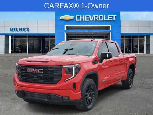 Used 2022 GMC Sierra 1500 Elevation w/ Preferred Package image 2