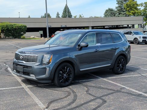 Used 2020 Kia Telluride SX w/ SX Prestige Package AWD/4WD image 2