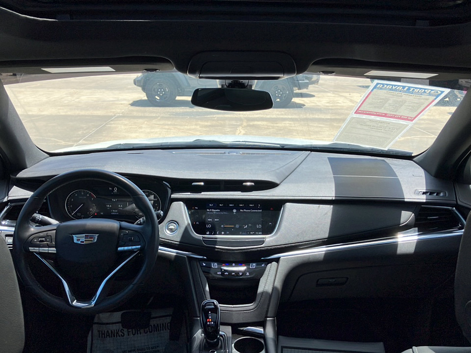 Used 2023 Cadillac XT6 Luxury w/ LPO, Floor Liner Package FWD image 22
