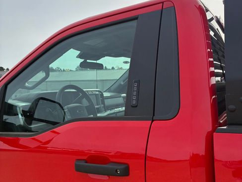 Used 2024 Ford F350 XLT w/ FX4 Off-Road Package image 11