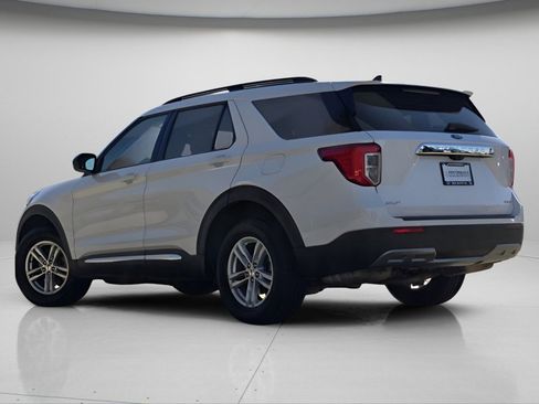 Used 2022 Ford Explorer XLT w/ Equipment Group 202A image 20