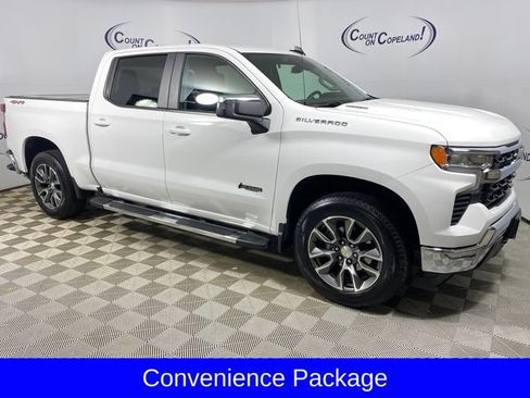 Certified 2025 Chevrolet Silverado 1500 LT AWD/4WD image 10
