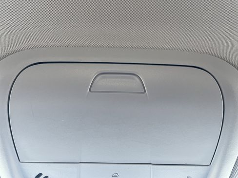 Used 2019 Chevrolet Equinox LT AWD/4WD image 38