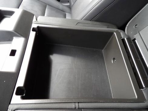 Used 2025 GMC Sierra 1500 SLT image 31