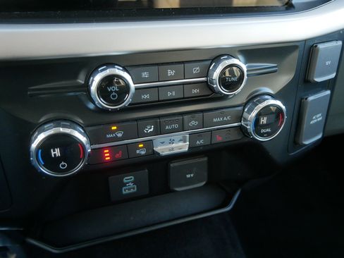 Used 2021 Ford F150 XLT w/ Equipment Group 302A High image 25