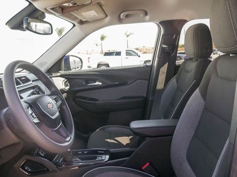 Used 2023 Chevrolet TrailBlazer LT w/ Convenience Package FWD image 17
