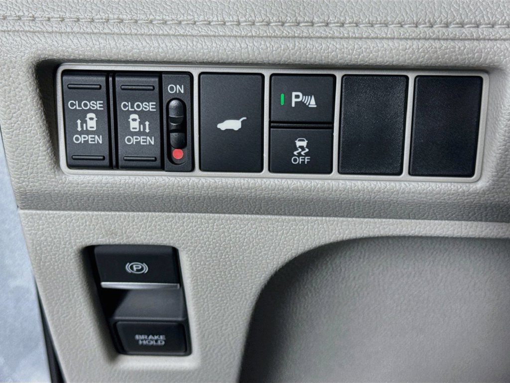 Used 2026 Honda Odyssey Elite image 11