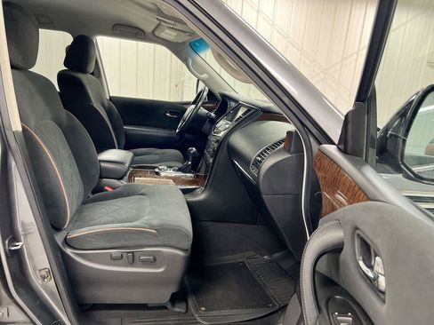Used 2017 Nissan Armada SV AWD/4WD image 21